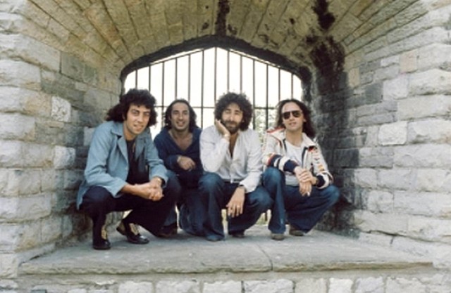 10cc, или 10 кубических сантиметров