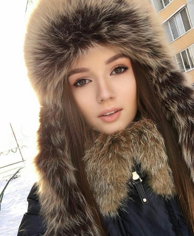 Девушка не дает уже месяц