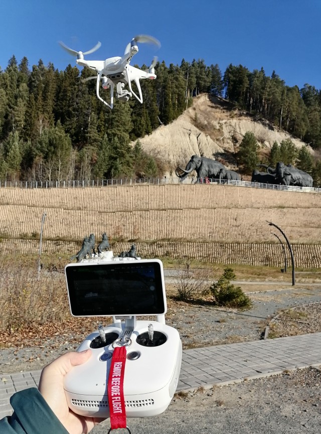Угадайте по фоткам, кем я работаю?