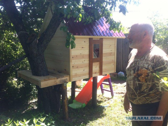 Домик для дочек