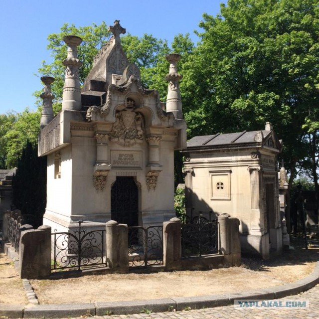 Парижское кладбище Пер-Лашез