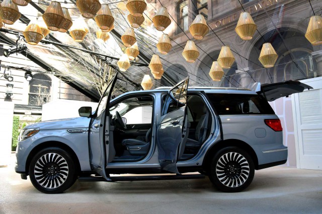В Нью-Йорке состоялась мировая премьера нового Lincoln Navigator