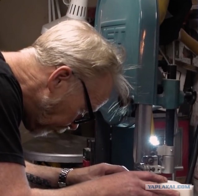 Адам Севидж нашел применение роботу Spot'у Boston Dynamics