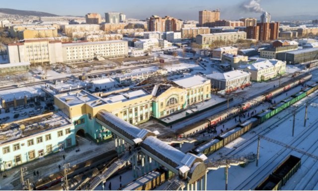 С следующий раз может стиралку привезёт!