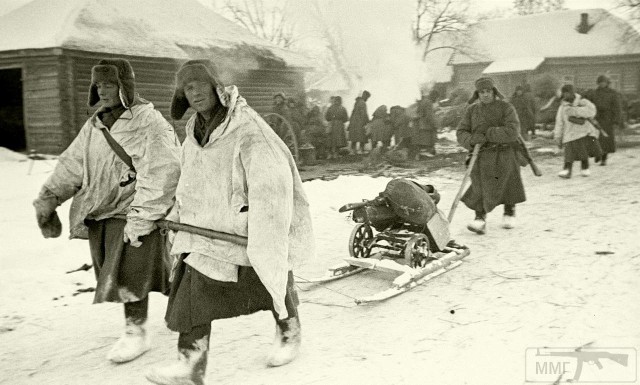 Фотографии связанных с историей Красной и Советской Армии.