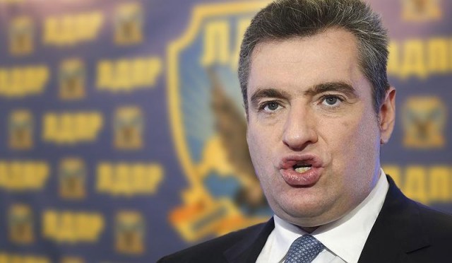 В Госдуме нашли способ борьбы с пенсионерками-мошенницами