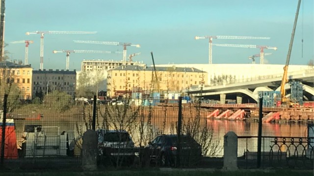 В Петербурге появилась еще одна разводная переправа