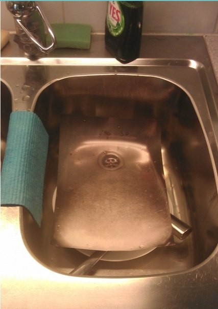 А я уже помыл посуду!