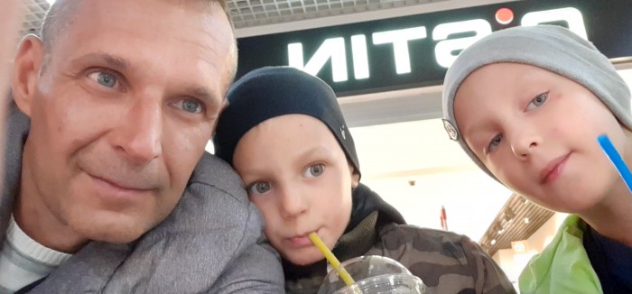 Большие папы и маленькие дети