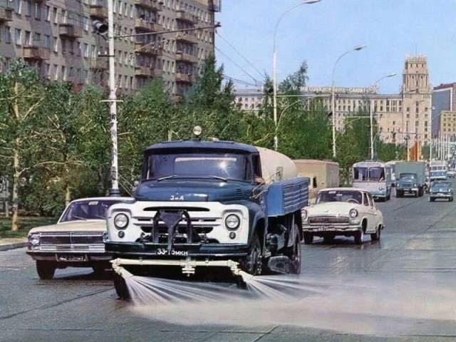 Вот так и пролетает жизнь... пока ты ждал ПяТнИцу!
