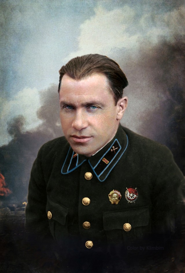 Фотографии связанных с историей Красной и Советской Армии.