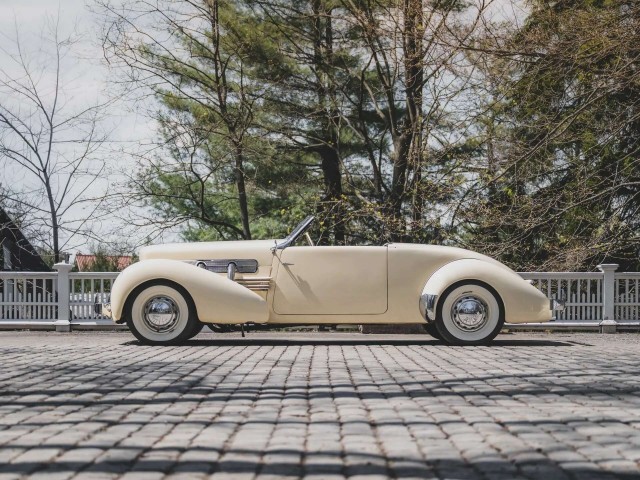 1937 Cord 812 Phaeton. Автопятница №150.