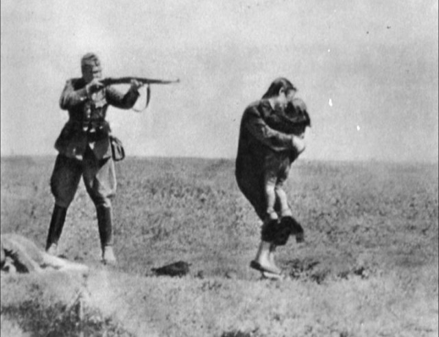Под Красноармейском обнаружены тела 268 женщин