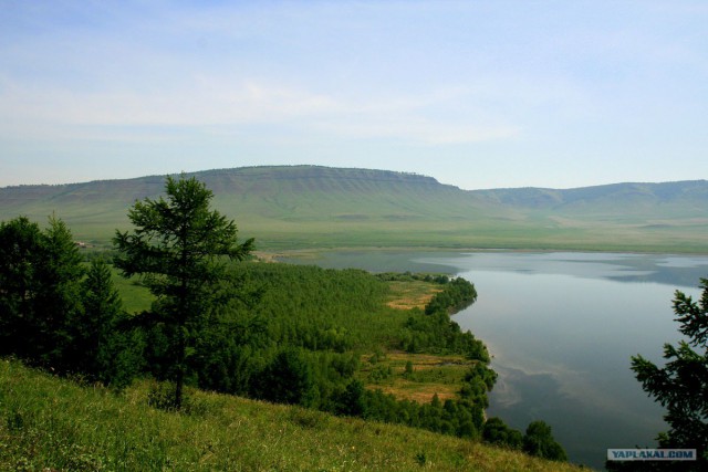 В краю голубых озёр