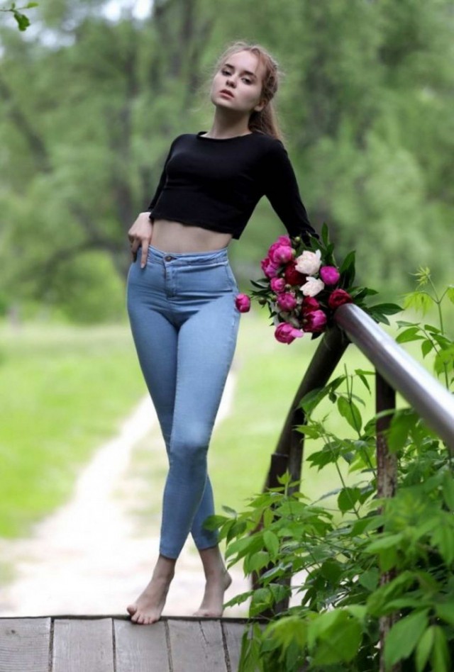 Симпатичные девушки из соцсетей