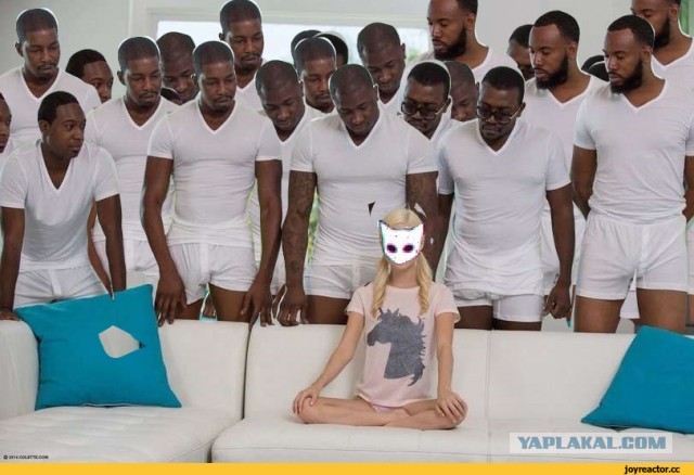 Изнасилованная "беженцами" ультралевая немка извинилась перед насильниками