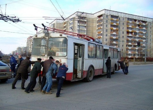 В Москве прекратилось движение троллейбусов. Останется только один троллейбусный маршрут с ретротехникой