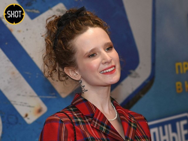 Певица Монеточка* объявлена в розыск МВД России.