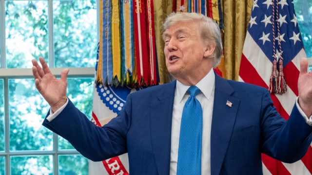Пакистан выдвинул Трампа на Нобелевскую премию мира