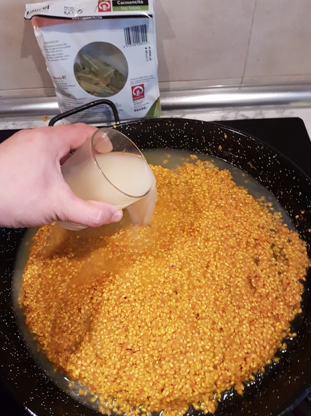 Рецепт испанской паэльи из морепродуктов: работа над ошибками