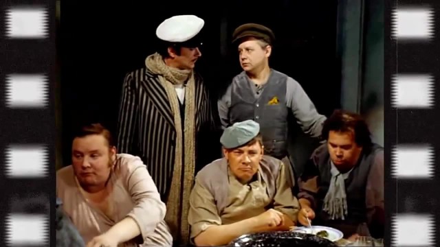 Неоправданно роскошные дворцы Пенсионного фонда в разных городах