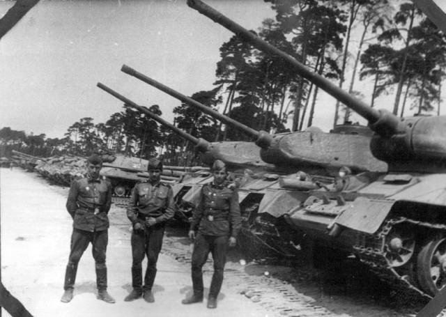 Дембельский альбом Николая Петровича Бакшеева.1971 май 1973 .в/ч.пп.64950. Форст-Цинна.41 ОУТП