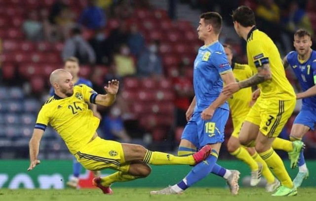 Украина победила шведов на евро