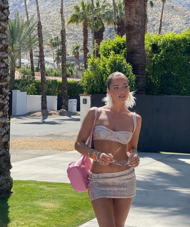 Девушки с фестиваля Coachella 2023