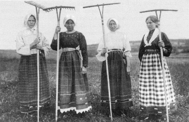Крестьянский труд и сельский отдых. Начало ХХ