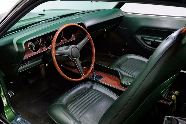 60 лет Plymouth Barracuda