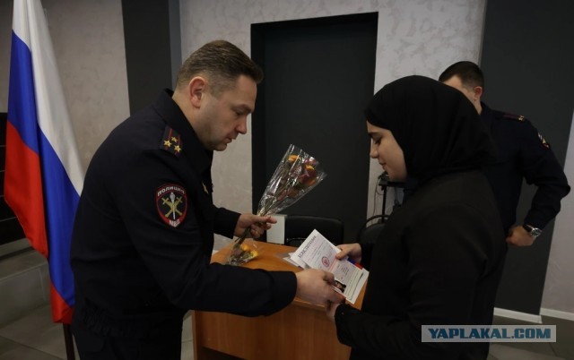 Вот как встречают поляки курва-беженцев из арабских стран на границе