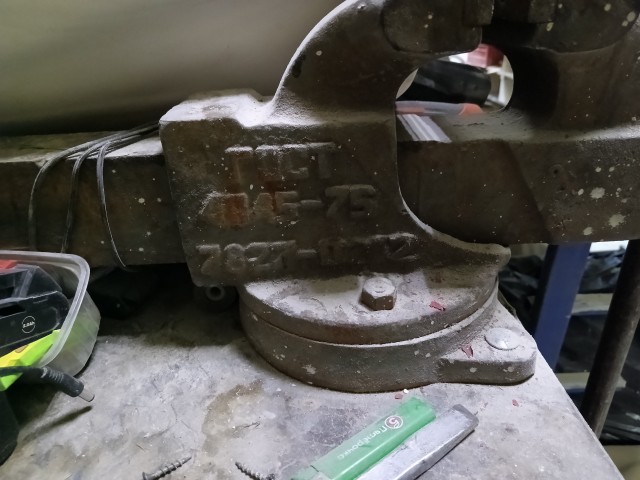 Винтажные тиски Emmert 4A
