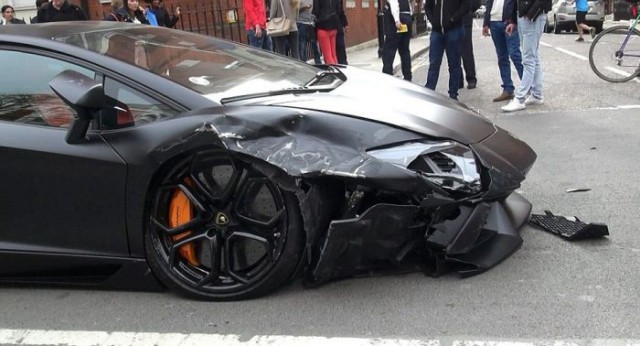 Встретились однажды Mazda и Lambo