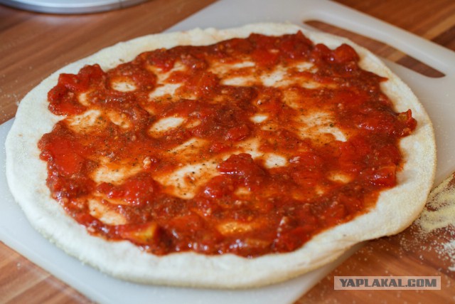 Пицца с Пармской ветчиной (Pizza Prosciutto Crudo)