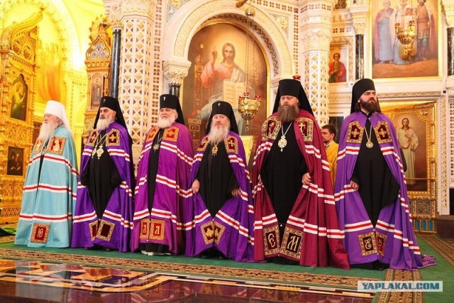 Гулянка РПЦ. ДР директора Свечного заводика