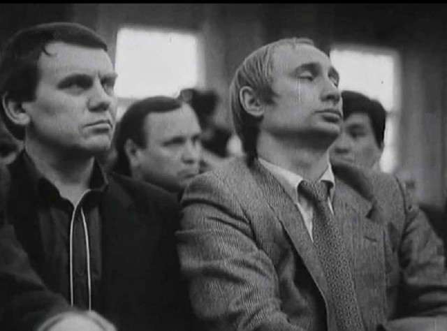 Снимки политиков, сделанные в нужный момент