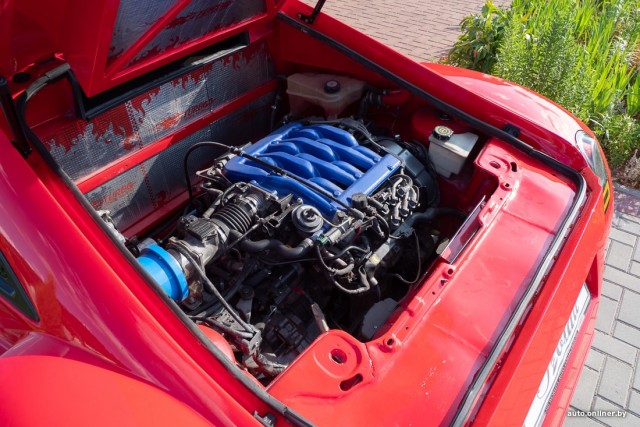 «Не удалось накопить на Ferrari, потому построил ее сам». Красная «Изольда» из белорусской провинции