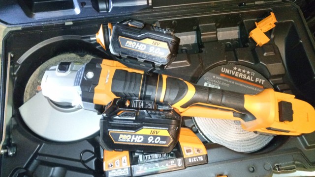 Продам Аккумуляторная ушм (болгарка) AEG bews18-230BL Пересыл