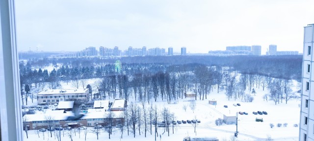 А из нашего окна, площадь Красная видна