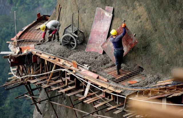 У китайских строителей стальные... нервы