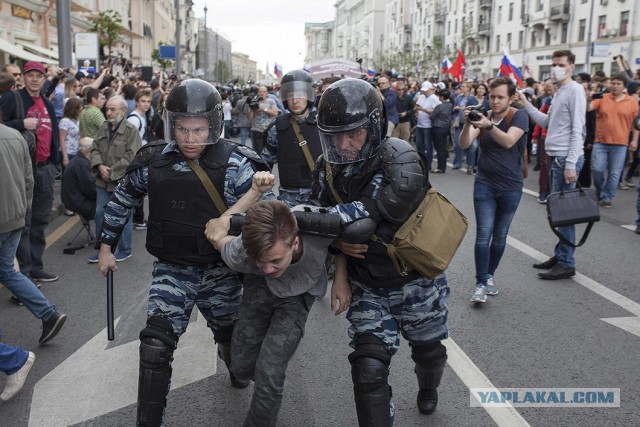 Новая машина для подавления уличных беспорядков