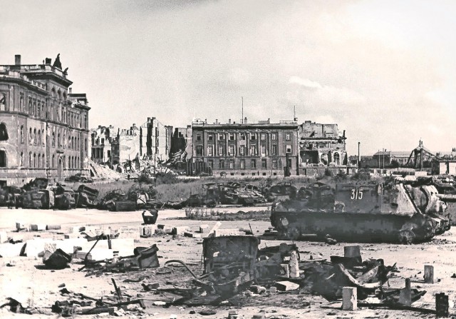 Потери советской бронетехники в районе Рейхстага