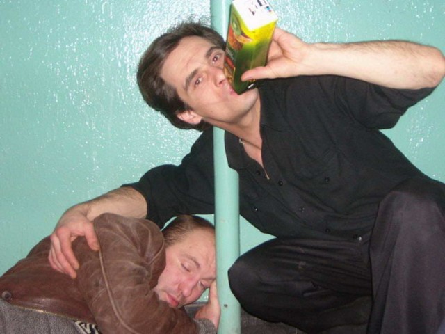 Пьяных я м. Фотографии пьяных людей. Пьяных я м. Пьяных я м. Арикольные пья.