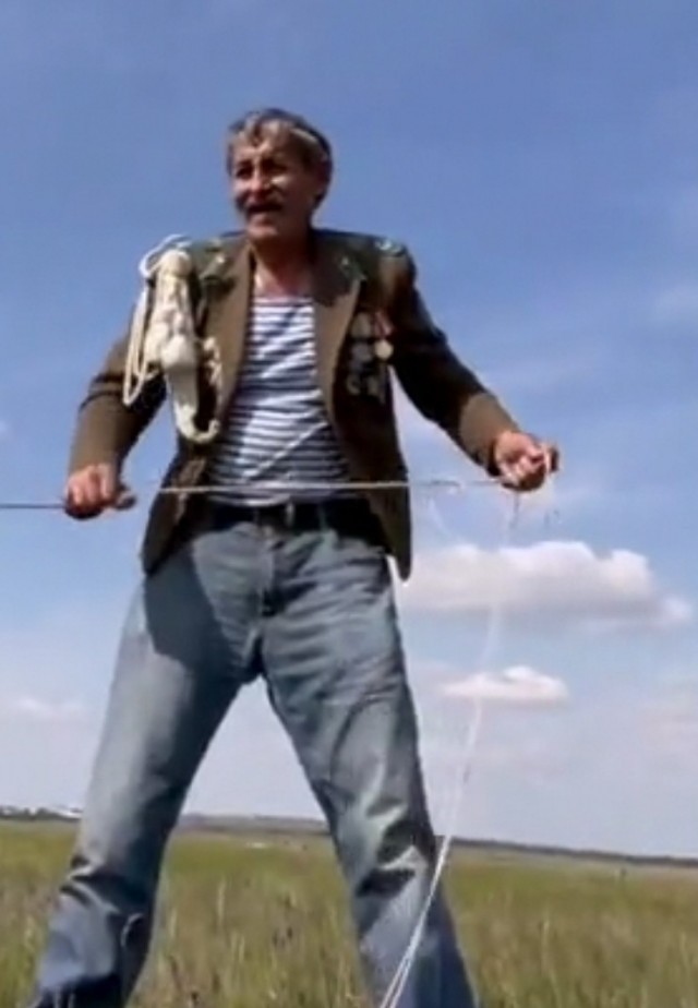 Держите меня, мужики