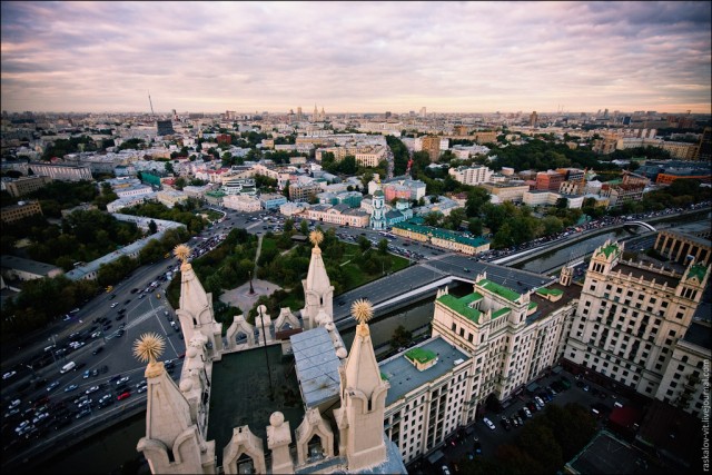 Жилой дом на Котельнической набережной