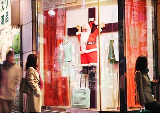 В РПЦ напомнили, что Деда Мороза не существует