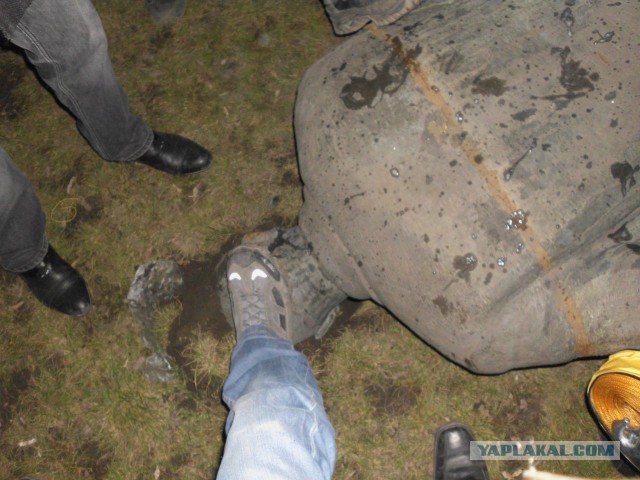 Вандализм на памятниках Воинской Славы в Днепре