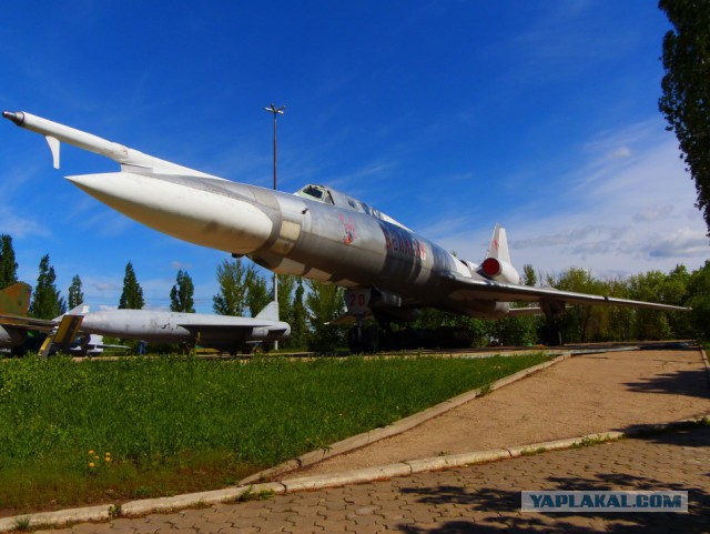 20 самых интересных авиапамятников