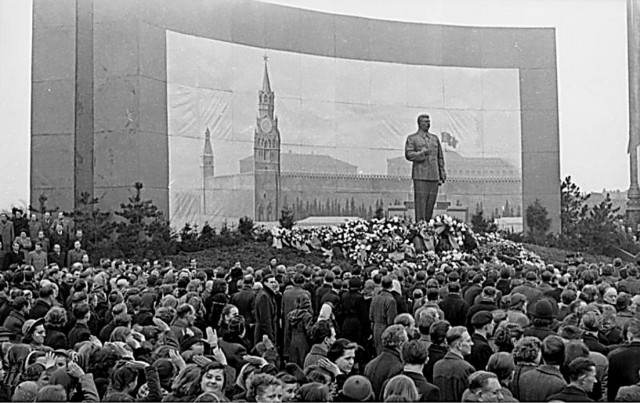 1953. Мартовские иды