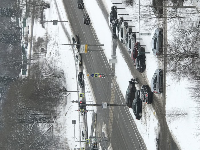 Местные власти смогут штрафовать за парковку во дворах